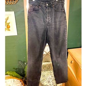 Black H&M mom jean. Size 4. Button fly.